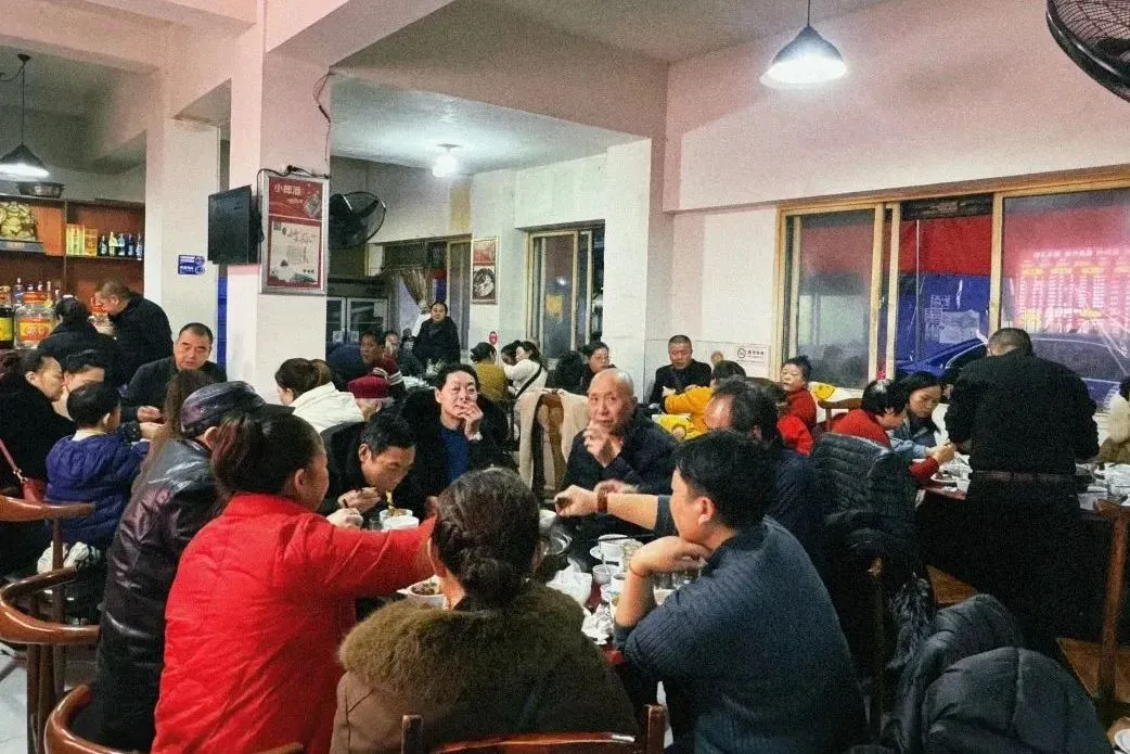 刻苦训练篮球时如何避免受伤的建议_0